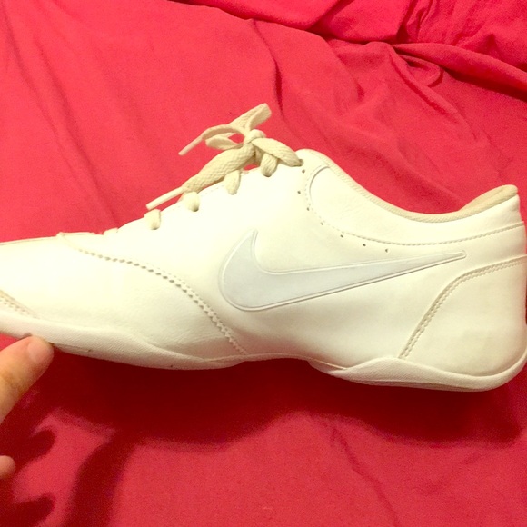 nike unite cheer shoes